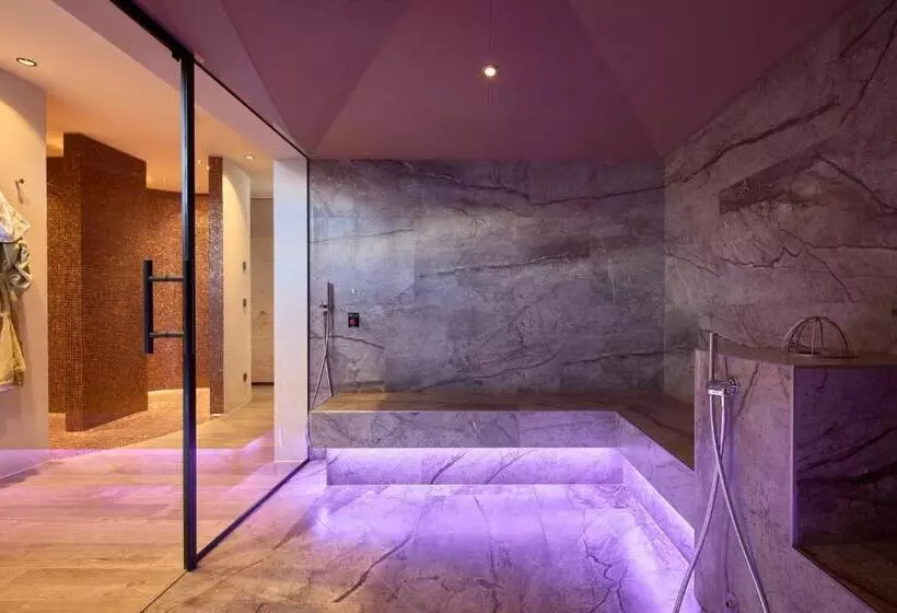 ホテル Badia Hill