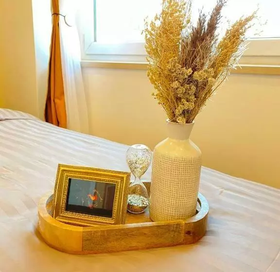 Majatalo Paris Homestay Of Happyness