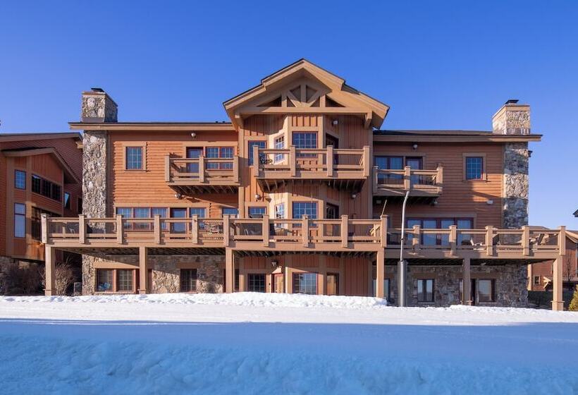 Seven Springs Resort Properties