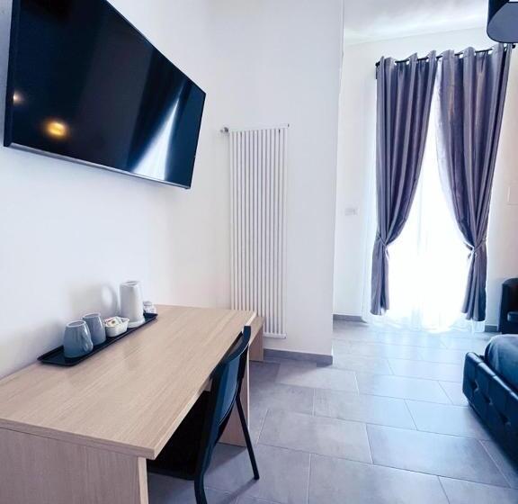 住宿加早餐  Pit Stop Ciampino Station