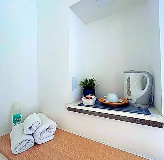 Aamiaismajoitus (B&B) Pit Stop Ciampino Station