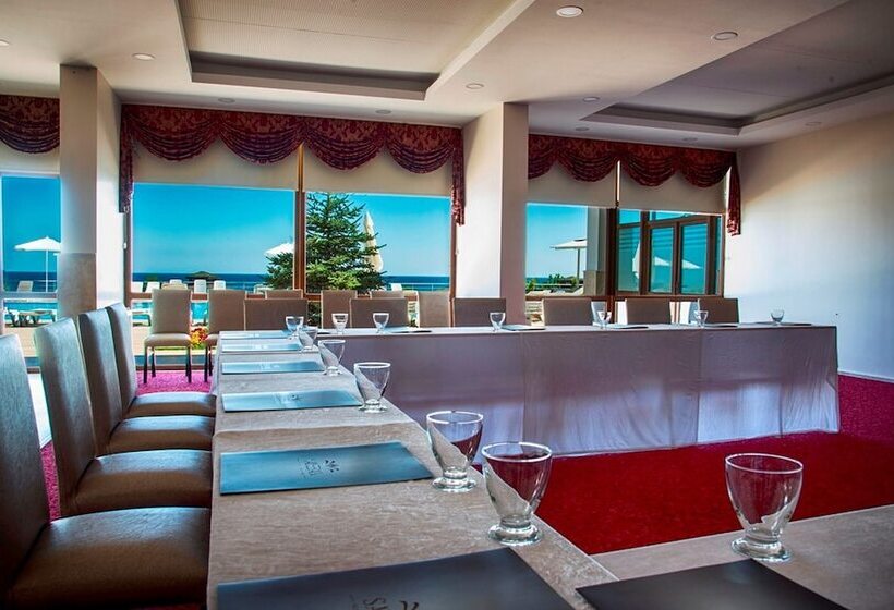 ホテル Westport Istanbul Resort & Spa