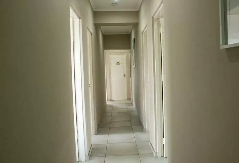 Majatalo 36 Emanzini Villa