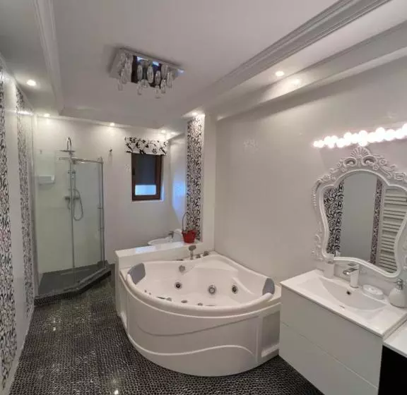 Majatalo Ami Residence Bucharest Airport,therme&free Parking Otopeni