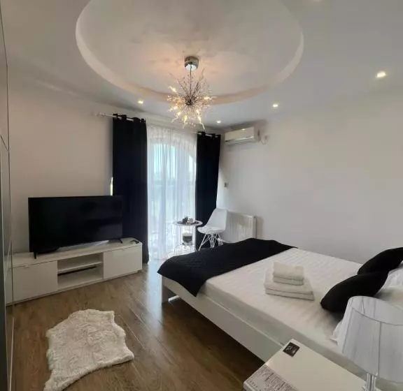 Majatalo Ami Residence Bucharest Airport,therme&free Parking Otopeni