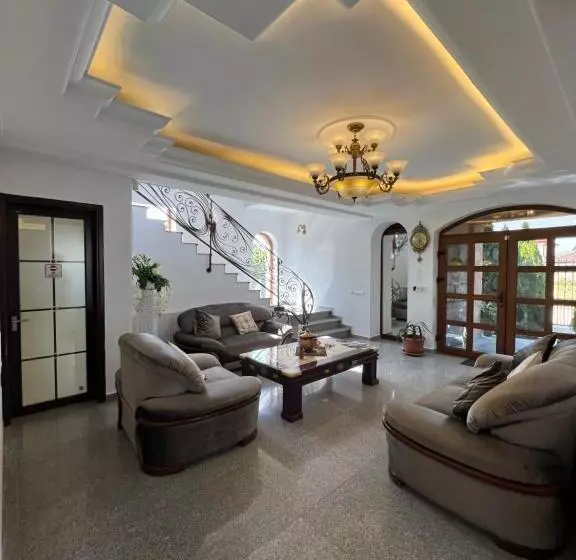 Majatalo Ami Residence Bucharest Airport,therme&free Parking Otopeni