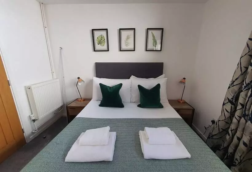 پانسیون North Cambridge Guesthouse By Payman Club