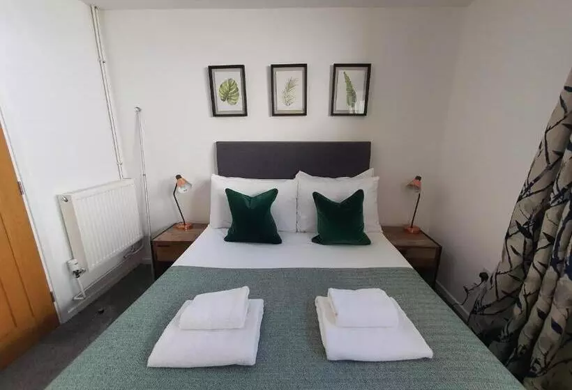 پانسیون North Cambridge Guesthouse By Payman Club