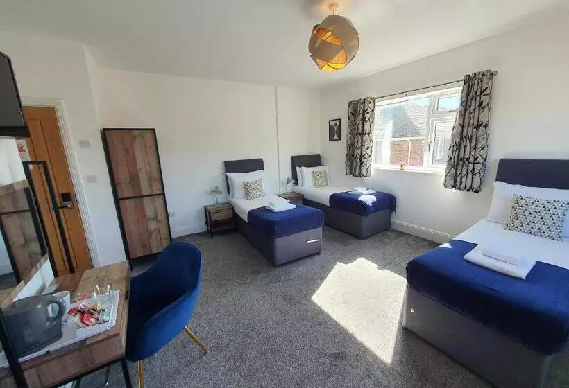 پانسیون North Cambridge Guesthouse By Payman Club