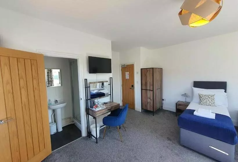 پانسیون North Cambridge Guesthouse By Payman Club