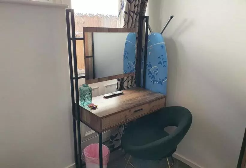 پانسیون North Cambridge Guesthouse By Payman Club