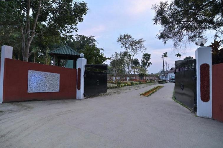 پانسیون The Sumola House