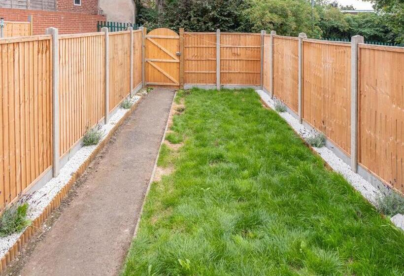 膳宿费 Tropicana House