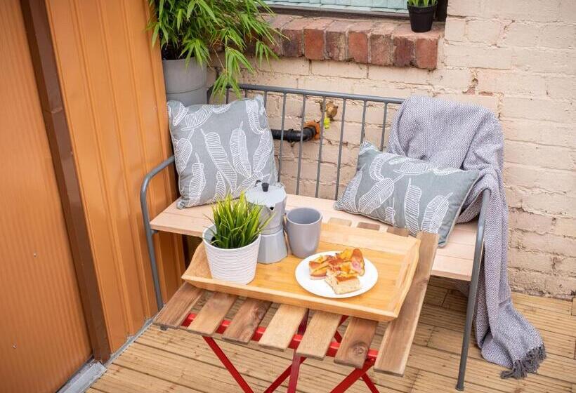 膳宿费 Tropicana House