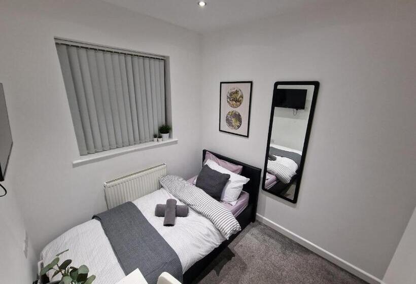 膳宿费 Tropicana House