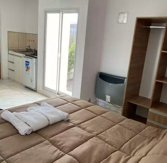 Apart Los Algarrobos