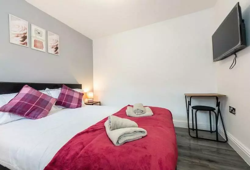 Five Seasons Liverpool City   Modern Studios Near Anfield