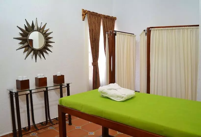 ホテル La Casona Pirámides