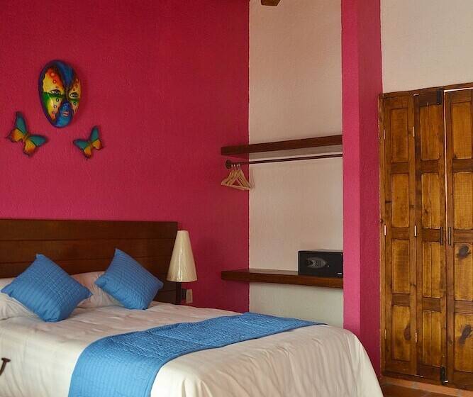 Otel La Casona Pirámides