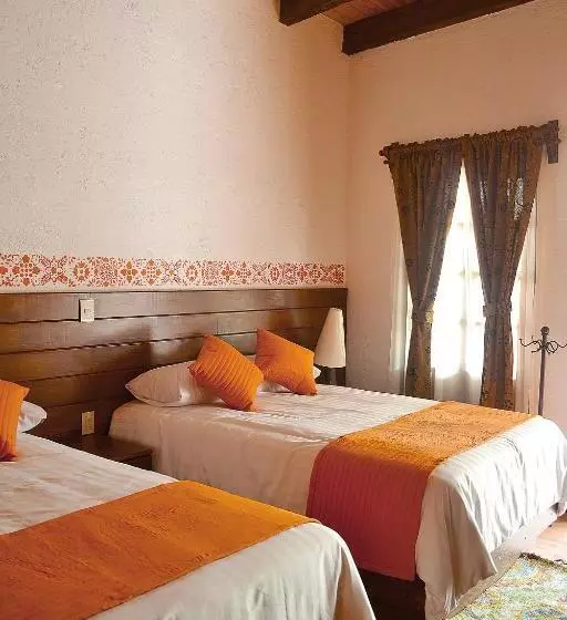 ホテル La Casona Pirámides