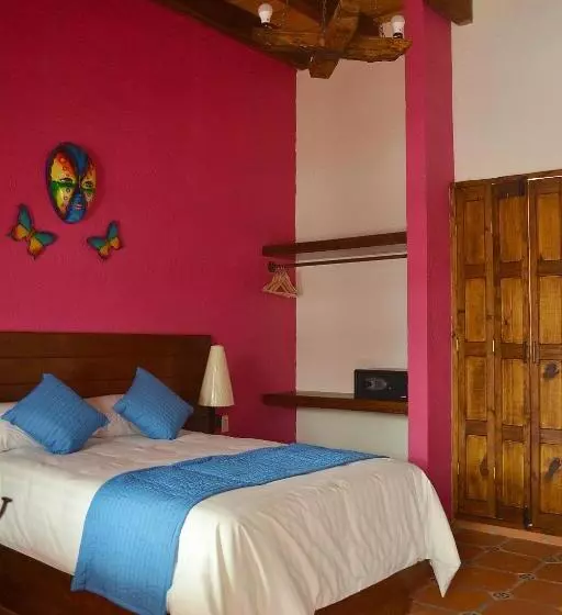 ホテル La Casona Pirámides