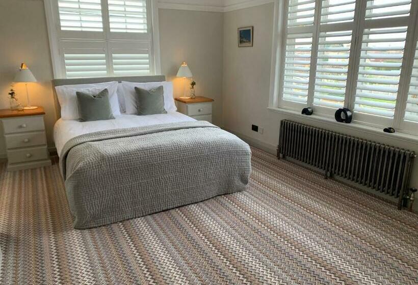 Пансион The Old Bell B&b