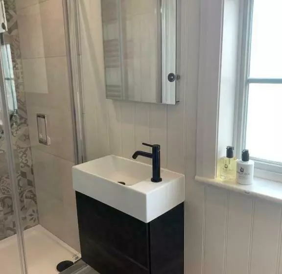 Majatalo The Old Bell B&b