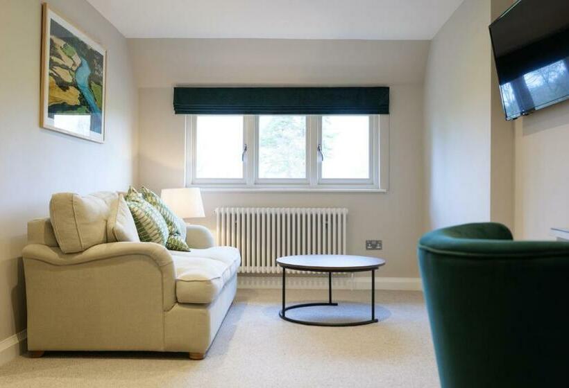 The Olive Apartment Greentrees Estate