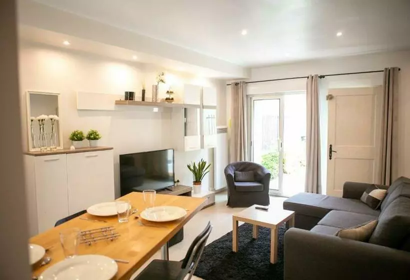 Appart Hôtel L Arbonnaise Calme & Chic