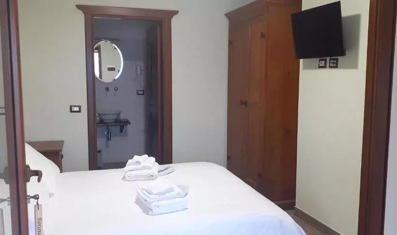 ホテル Casale Sienti N Può