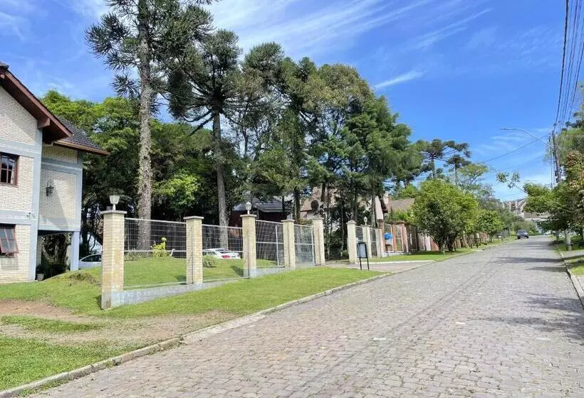 Hotelli Pousada Bella Serra
