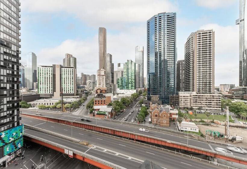 Mega Style Apartments Mainpoint