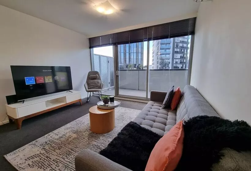Mega Style Apartments Mainpoint