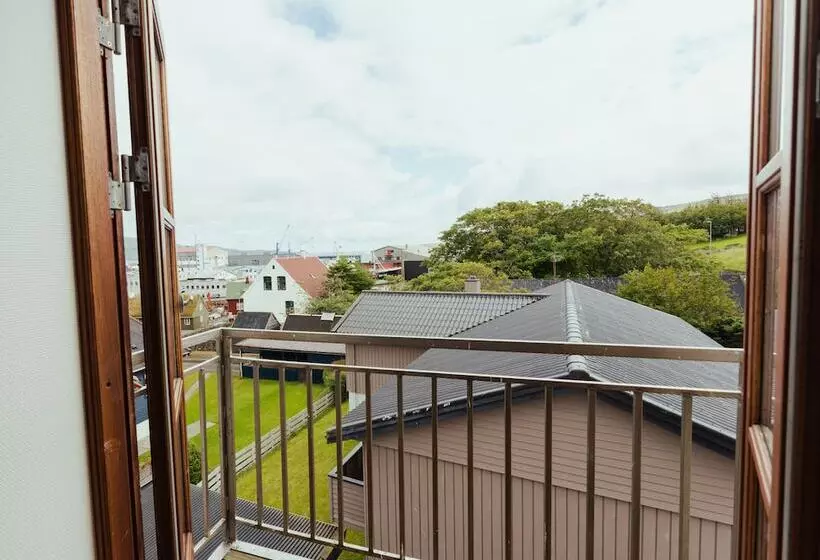 Penthouse / 4 Br / Downtown / Harbour View