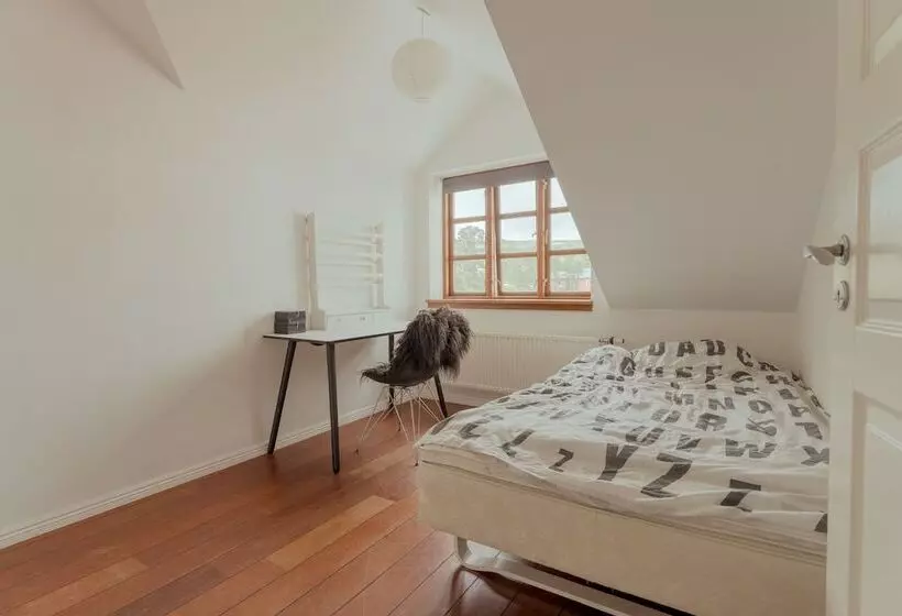 Penthouse / 4 Br / Downtown / Harbour View