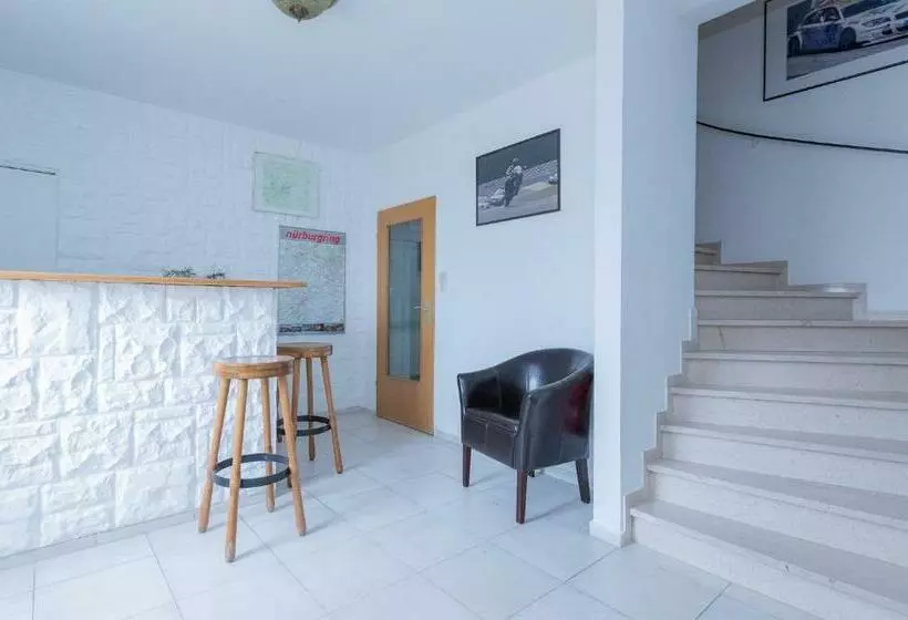 Aamiaismajoitus (B&B) Ringhaus   Home Of Silver Arrows