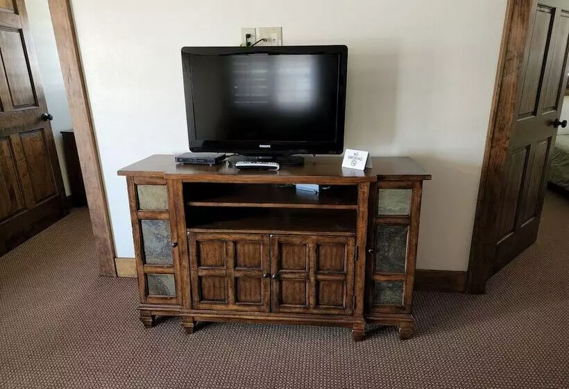 Hotelli The Inn At Shady Lawn