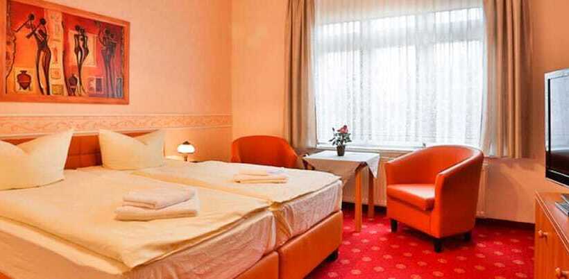 مبيت وإفطار & Pension Villa Camenz