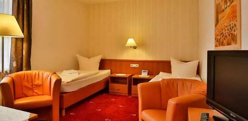 Bed and Breakfast & Pension Villa Camenz