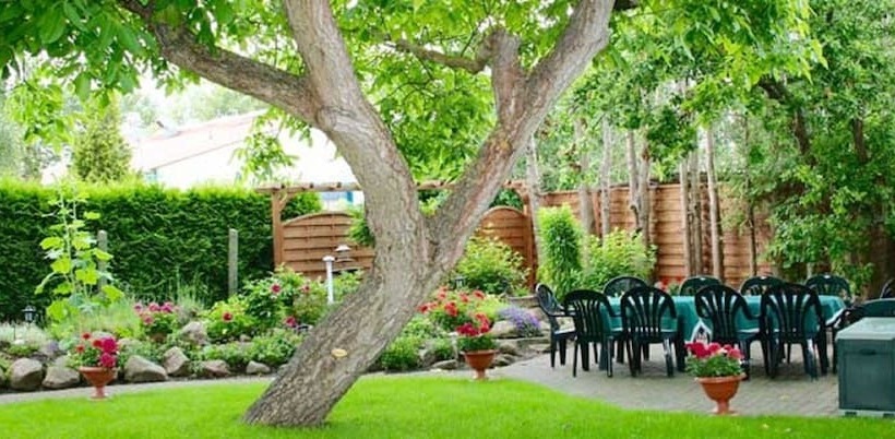 مبيت وإفطار & Pension Villa Camenz