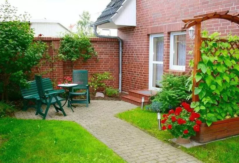 Bed and Breakfast & Pension Villa Camenz