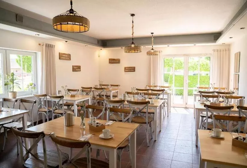 ホテル Am Uckersee