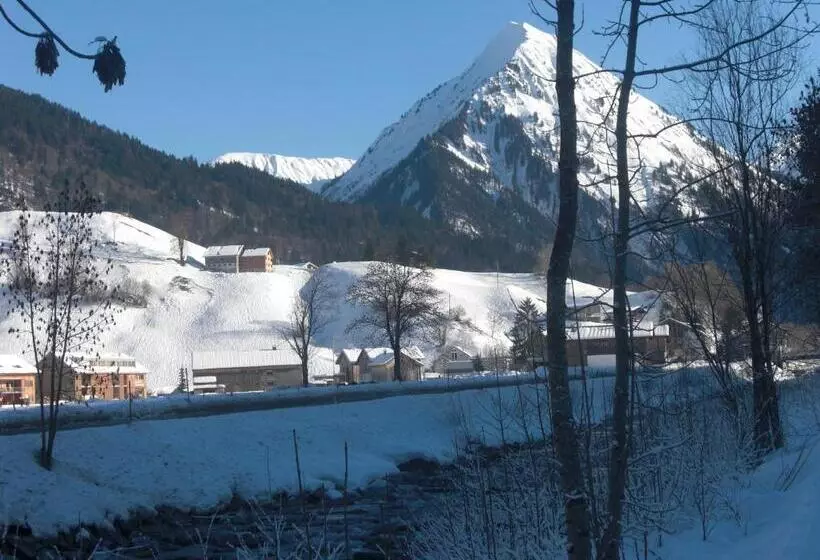 호텔 Das Schiff In Den Bergen