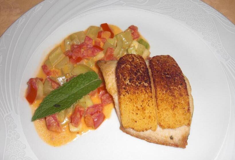 Отель Das Schiff In Den Bergen