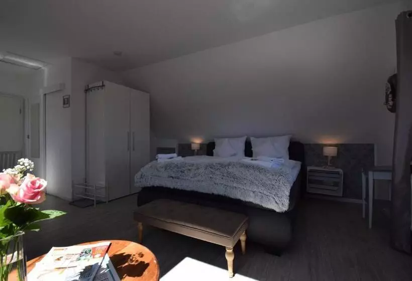 فندق Ferienwohnung Und Appartementvermietung Haus Kaiser