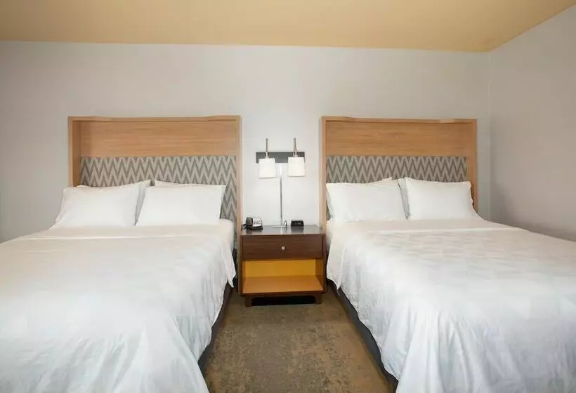 هتل Holiday Inn Winchester Southeast Historic Gateway, An Ihg