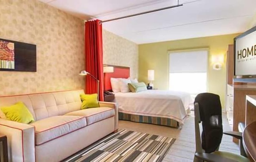 هتل Home2 Suites By Hilton Omaha West, Ne