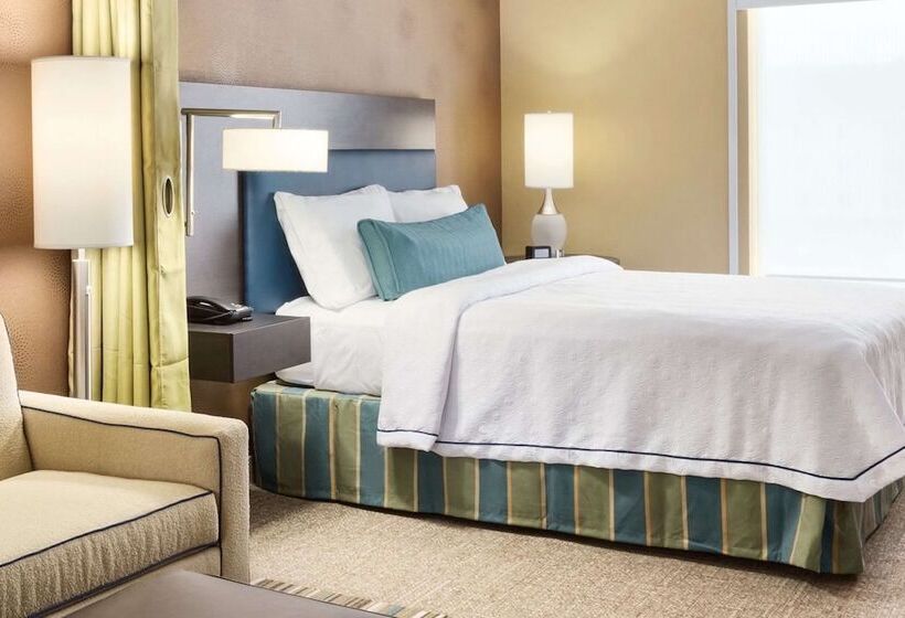 هتل Home2 Suites By Hilton Omaha West, Ne