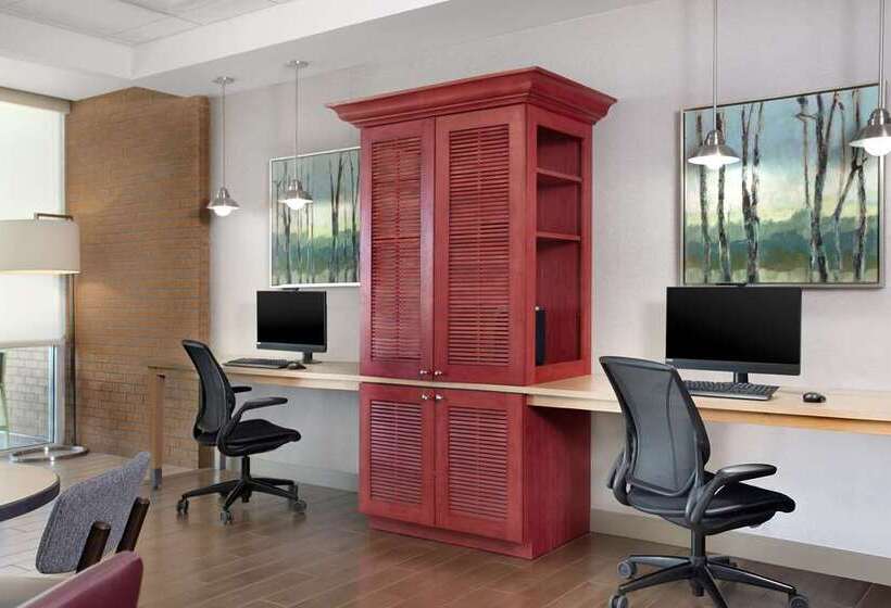 هتل Home2 Suites By Hilton Omaha West, Ne