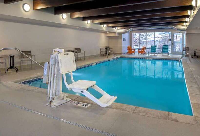 هتل Home2 Suites By Hilton Omaha West, Ne